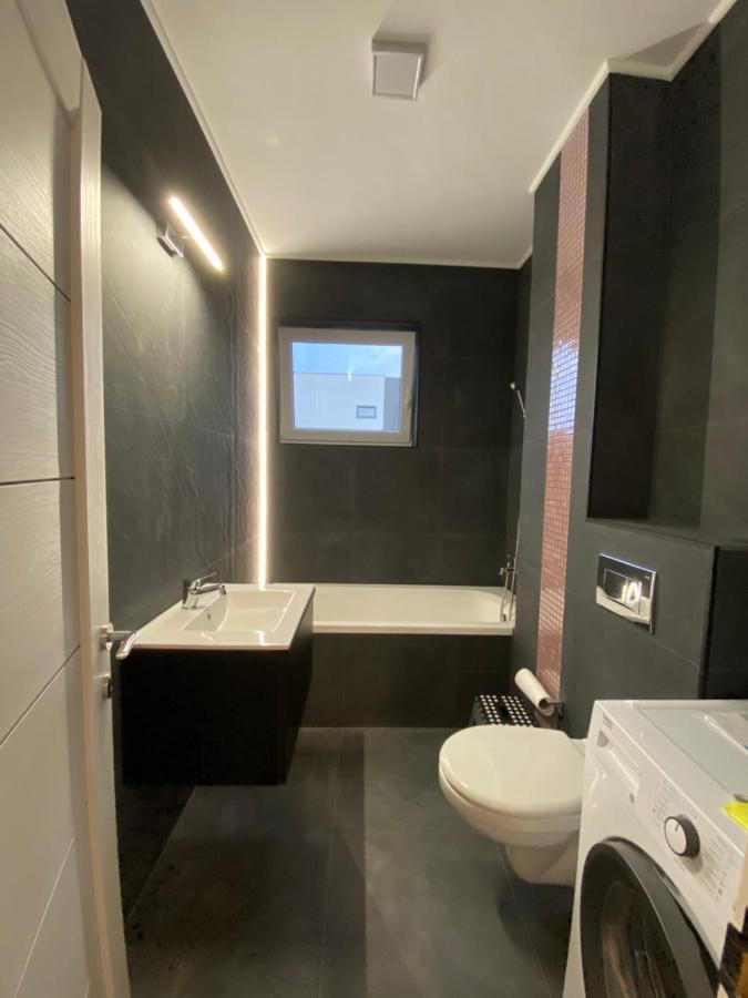 Rose Luxury Apartment Oradea - Felix Екстериор снимка